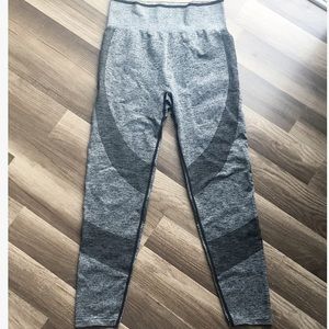 Victoria’s Secret seamless workout stretchy pants